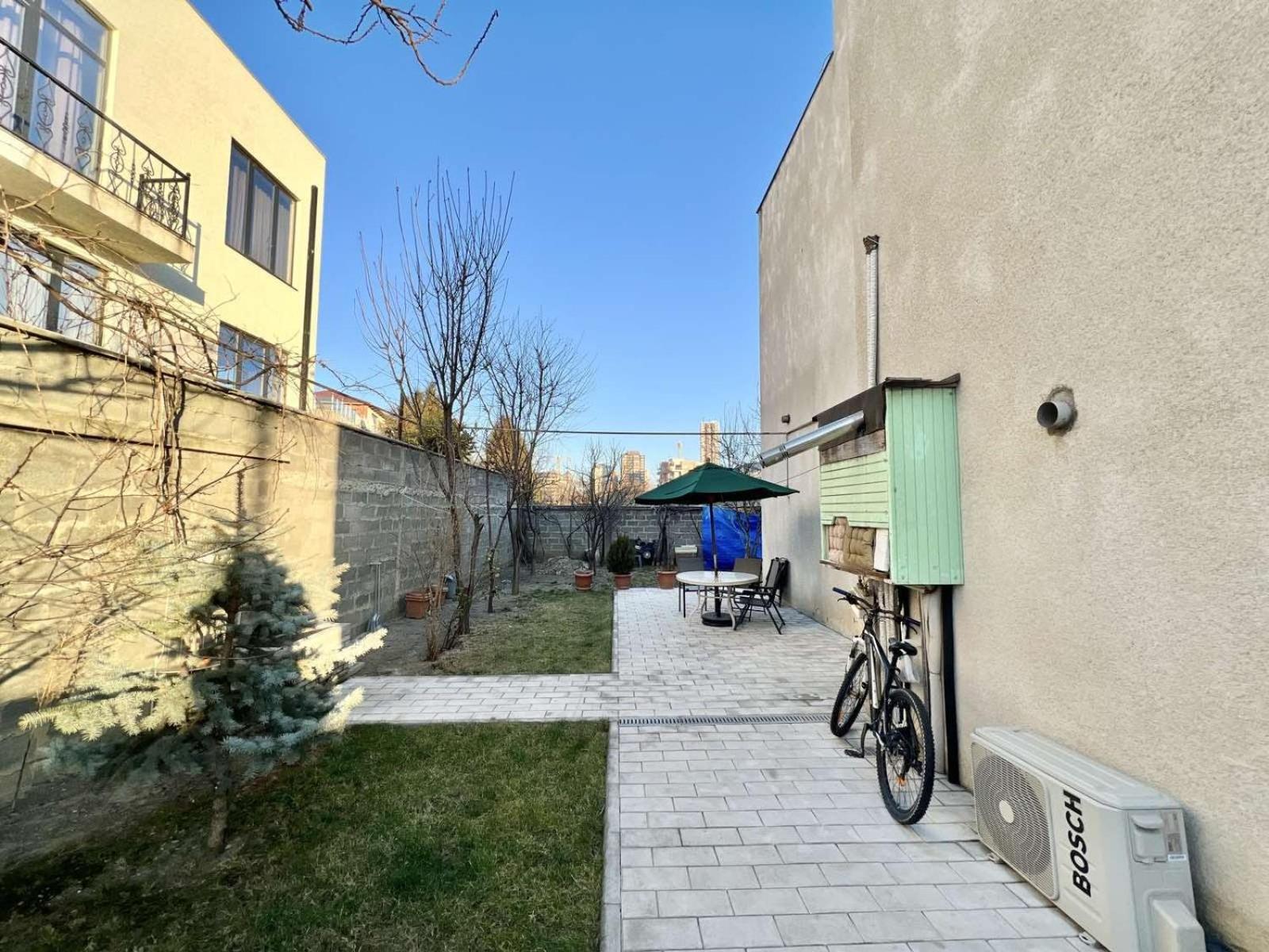 Villa In Tbilisi Exterior photo